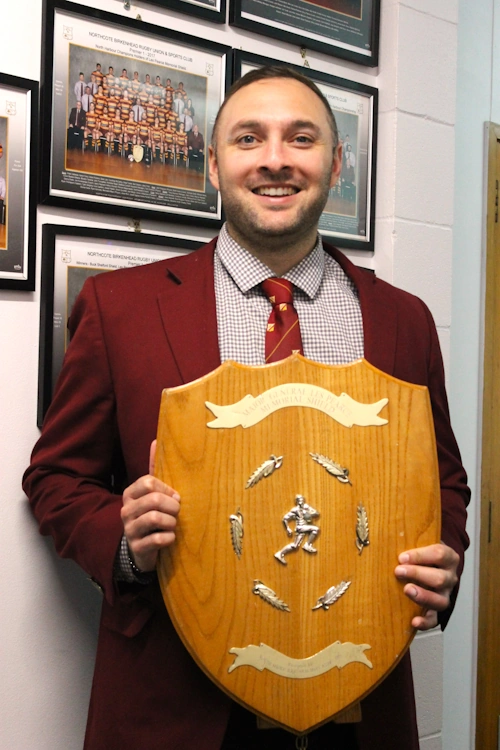 Les Pearce Memorial Shield